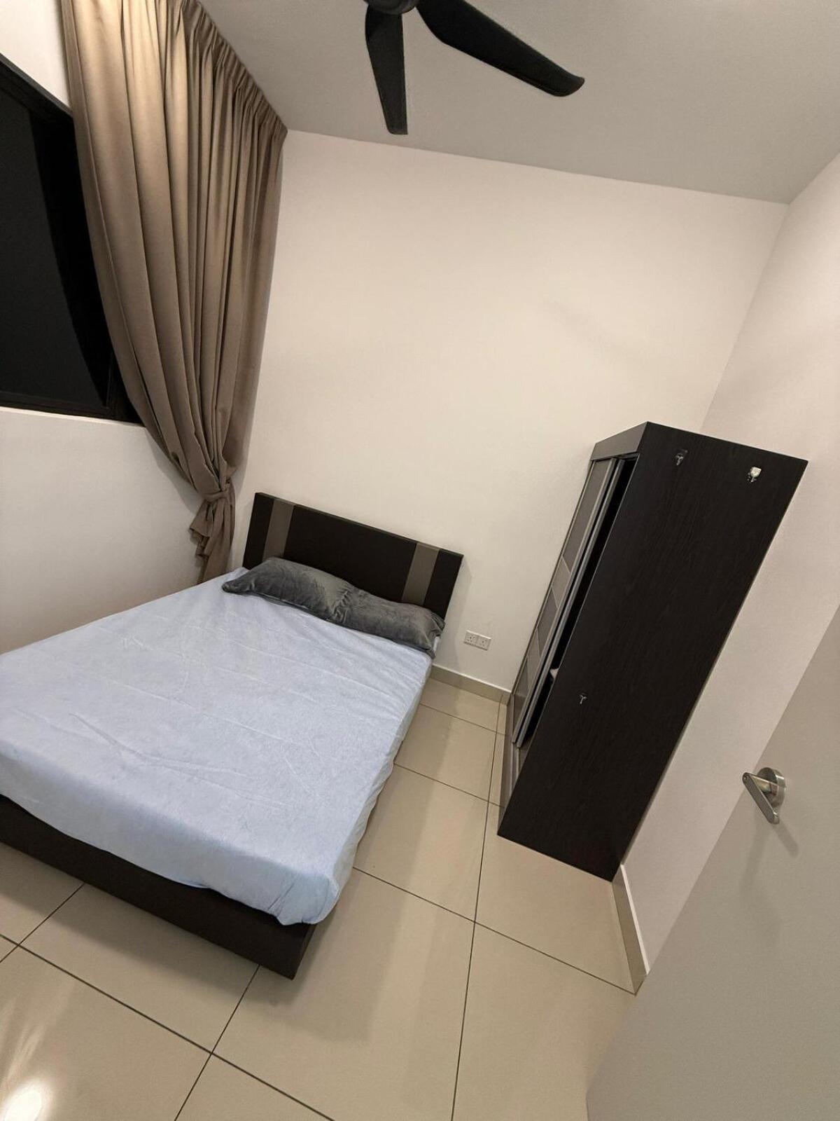 Pangsapuri 2room Freeshuttle To Mrt 2-5pax 10minutes To Klcc Trx Kuala Lumpur
