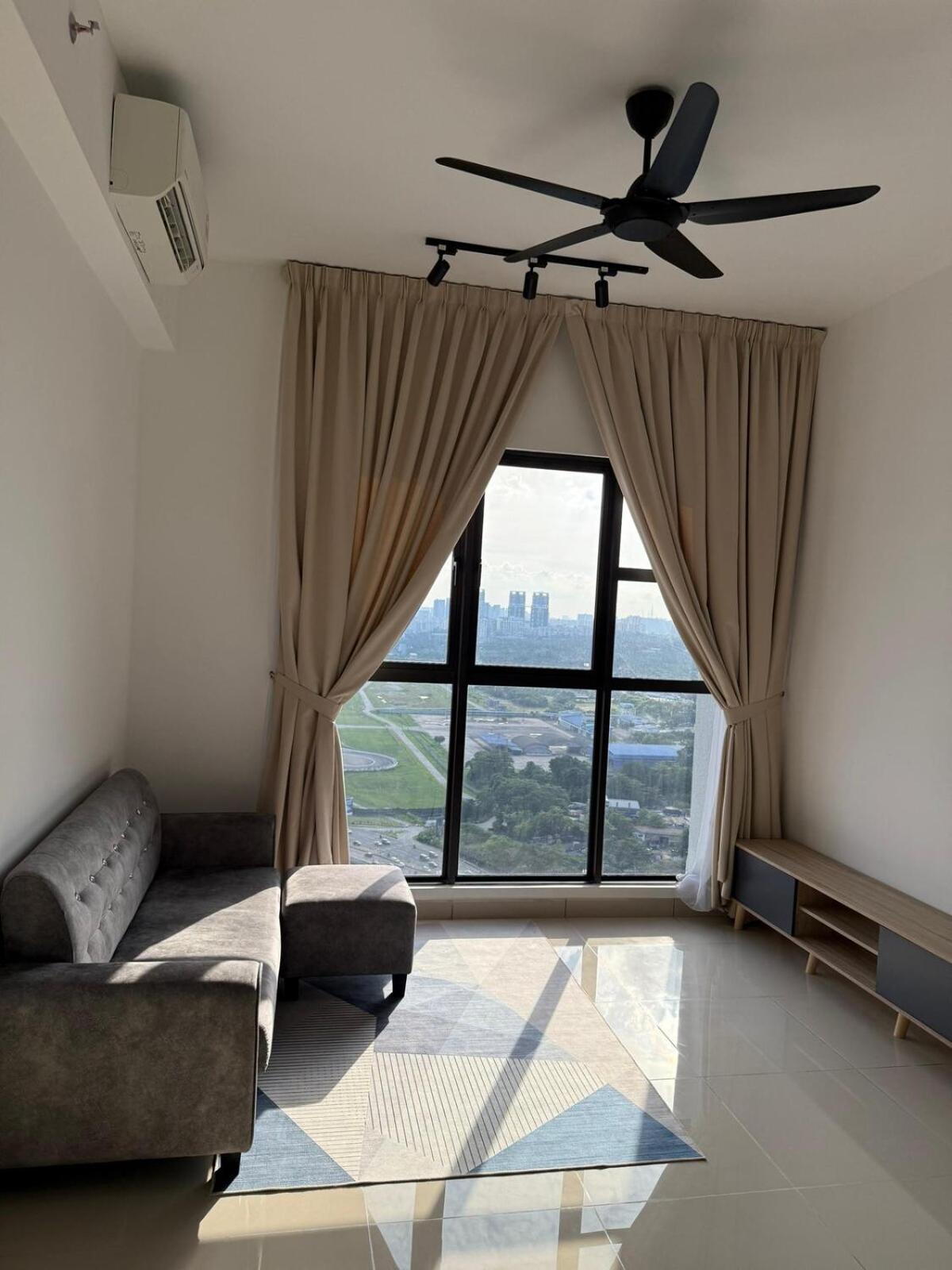 2room Freeshuttle To Mrt 2-5pax 10minutes To Klcc Trx Pangsapuri *
